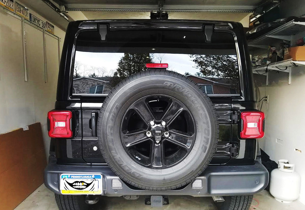 Clear Lens White LED Rear Bumper Reflector Light Kit for 2018+ Jeep Wrangler JL - Upgrade Your Off-Road Safety & Style for Night Driving & Trail Adventures