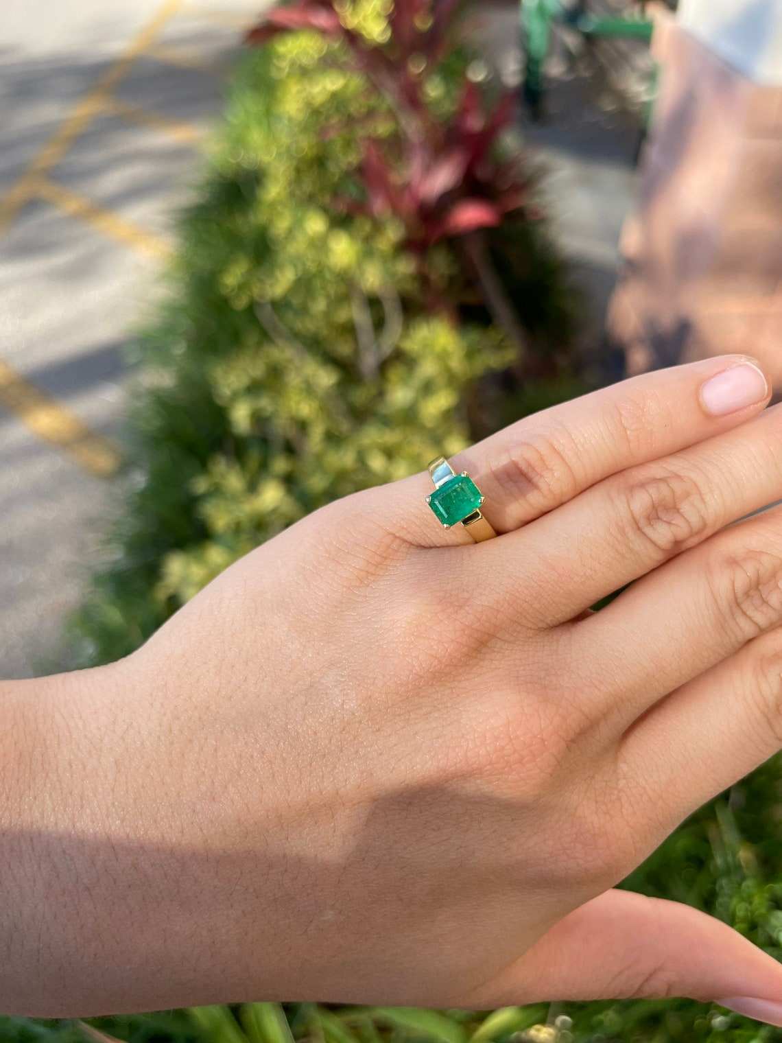 1.88 Carat Natural Emerald Solitaire Engagement Ring in 18K White Gold - Perfect for Proposals, Anniversaries & Special Occasions