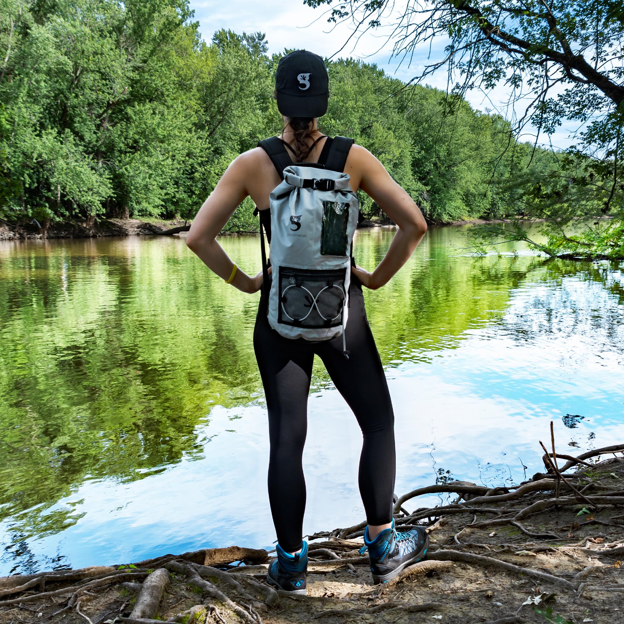Geckobrands Hydroner 20L Waterproof Dry Bag Backpack - Lightweight Roll-Top Dry Sack with Clear Phone Case for Hiking, Camping, Kayaking & Beach Activities