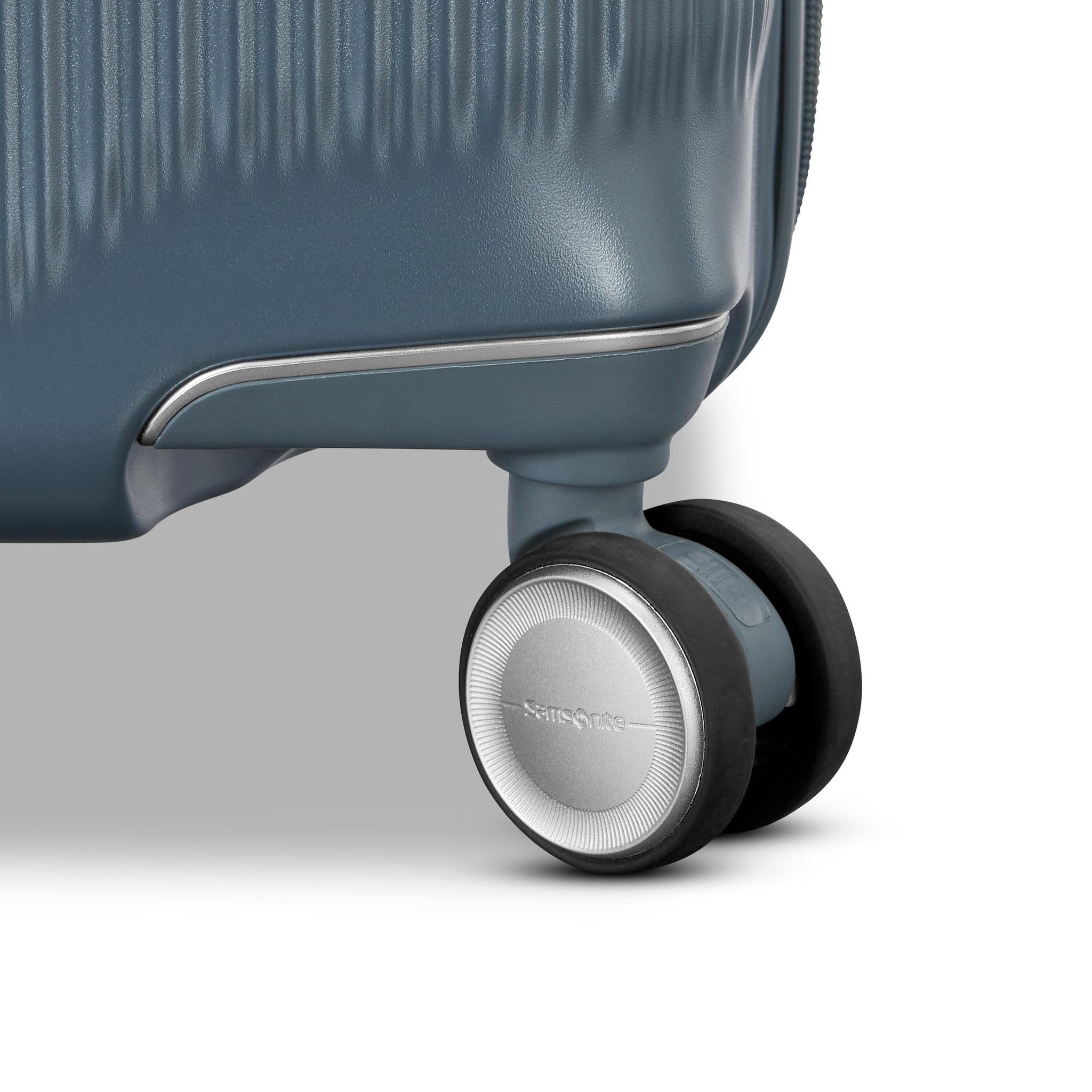 Samsonite Silhouette 18