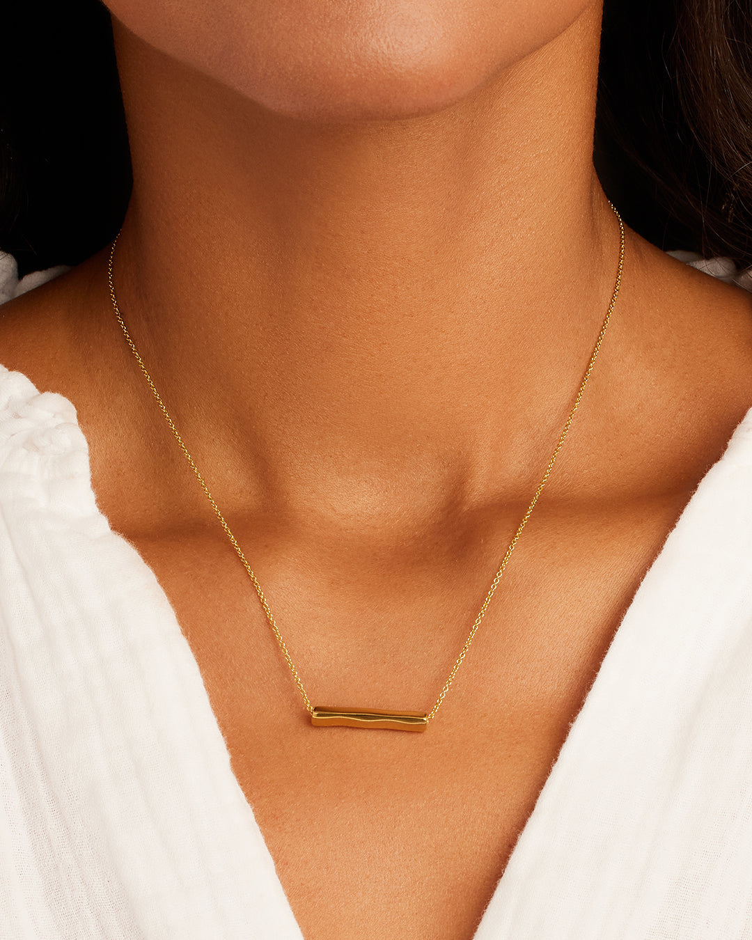 Custom Adjustable Gold Bar Necklace for Women - Elegant Layering Piece for Everyday Wear & Special Occasions