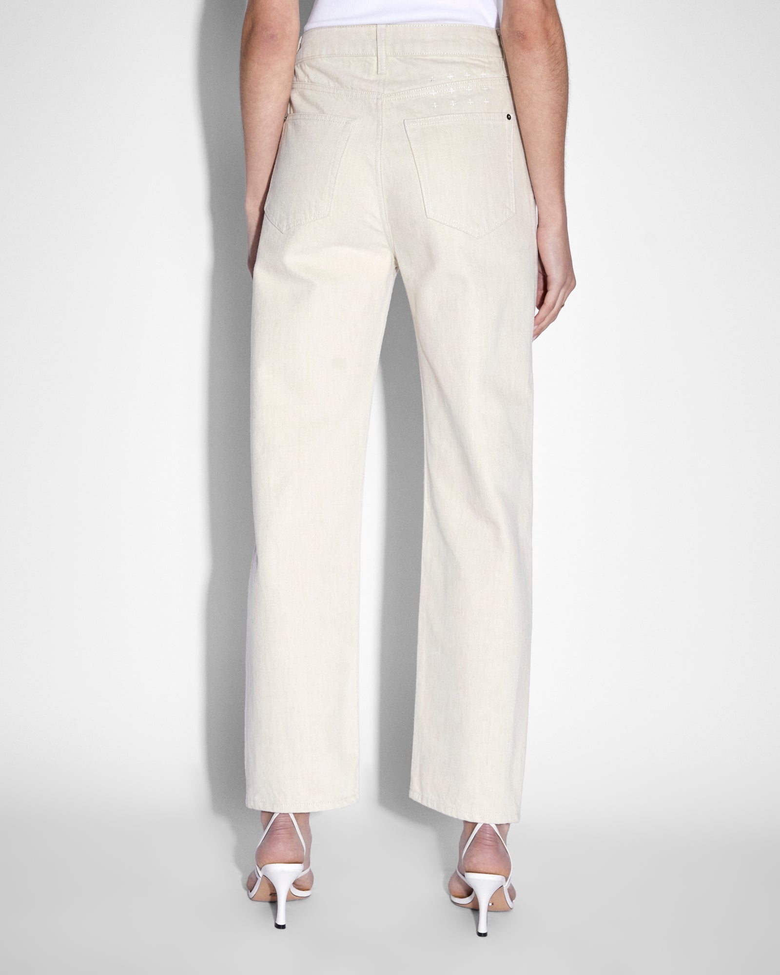 Premium BROOKLYN JEAN ECRU - High-Quality Women's Distressed Denim Jeans for Casual Wear & Street Style Fashion | Perfect for Everyday Outfits, Date Nights & Weekend Looks