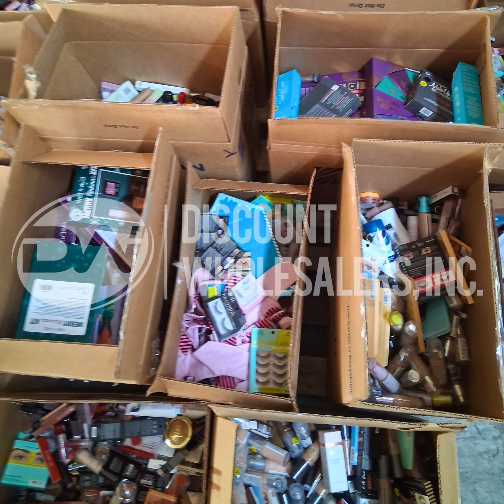 CVS Cosmetic Bulk Pack (4113 Pcs/Pallet) - Wholesale Beauty Supplies for Retail Stores & Salons