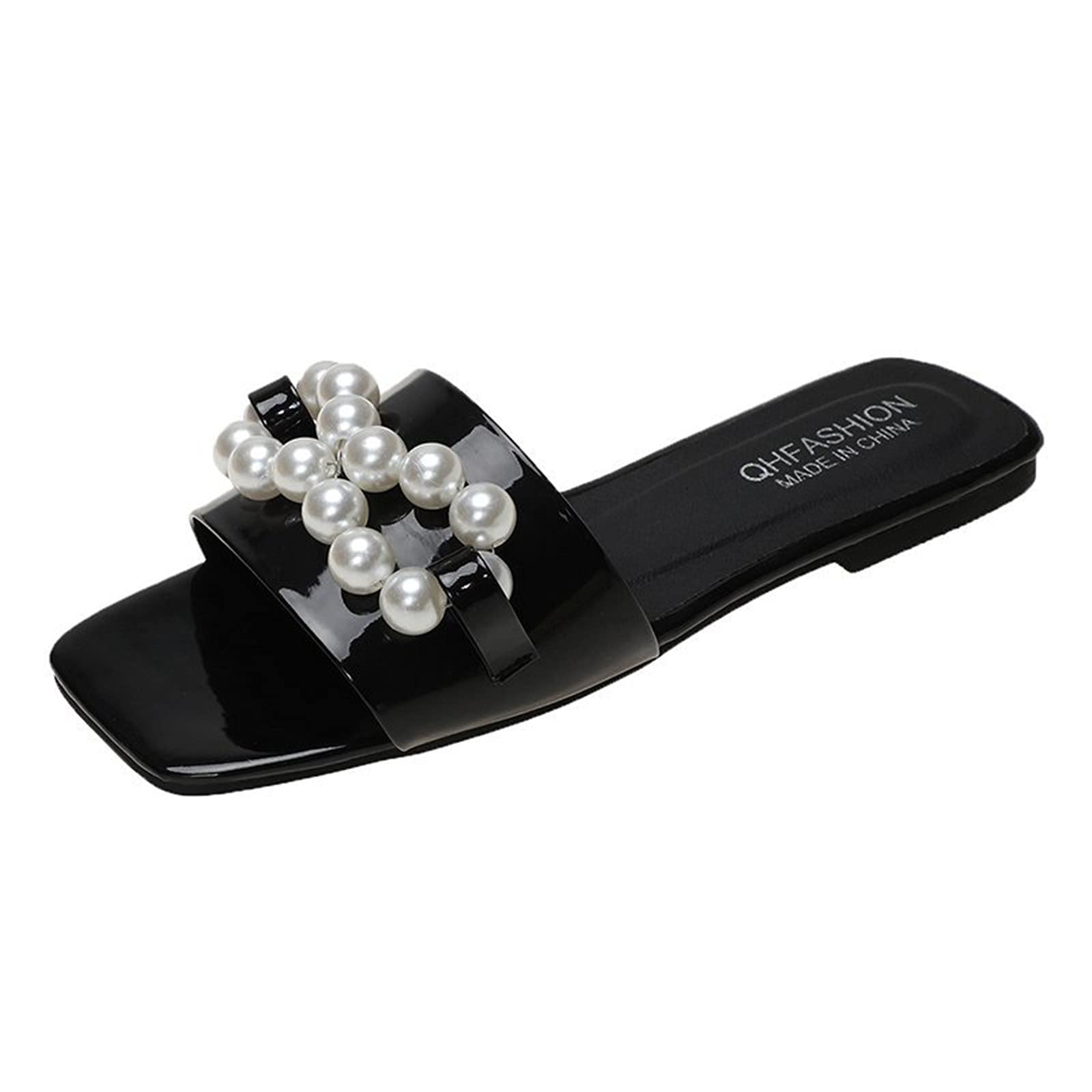 **2024 Women's Summer Beach Sandals - Pearl Embellished Flat Sandals with Non-Slip Sole | Comfortable Water Shoes for Walking, Poolside, Vacation & Outdoor Activities**    (Note: I adjusted the year to 2024 for relevance and added keywords like 