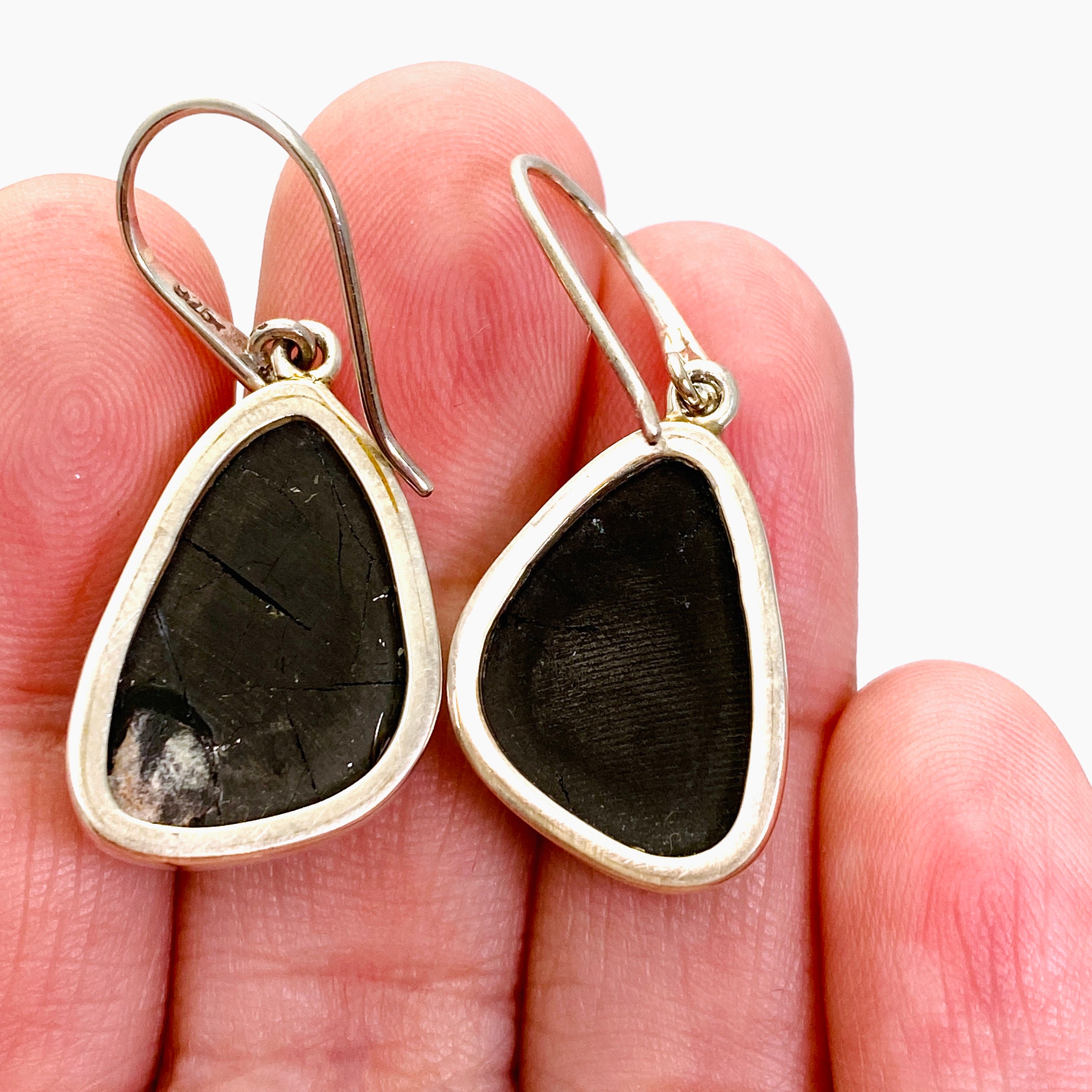 Natural Shungite Freeform Raw Stone Earrings for Women – Handmade Healing Crystal Jewelry for EMF Protection & Stress Relief – Perfect for Meditation, Yoga & Spiritual Healing