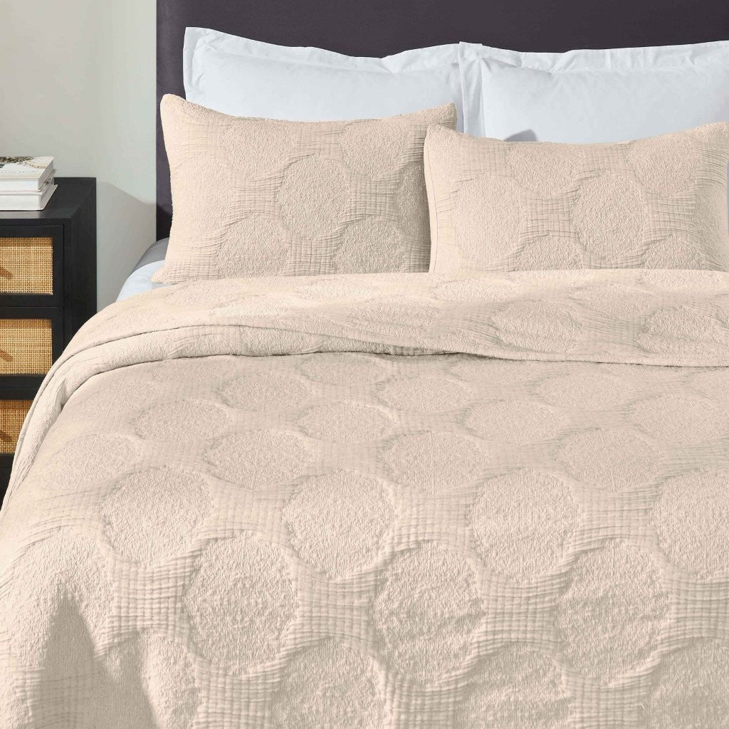 Premium Tanta Cotton Medium Weight Crinkle Woven Coverlet - Soft & Breathable Bedspread for All Seasons | Perfect for Guest Rooms, Master Bedrooms & Cozy Home Decor