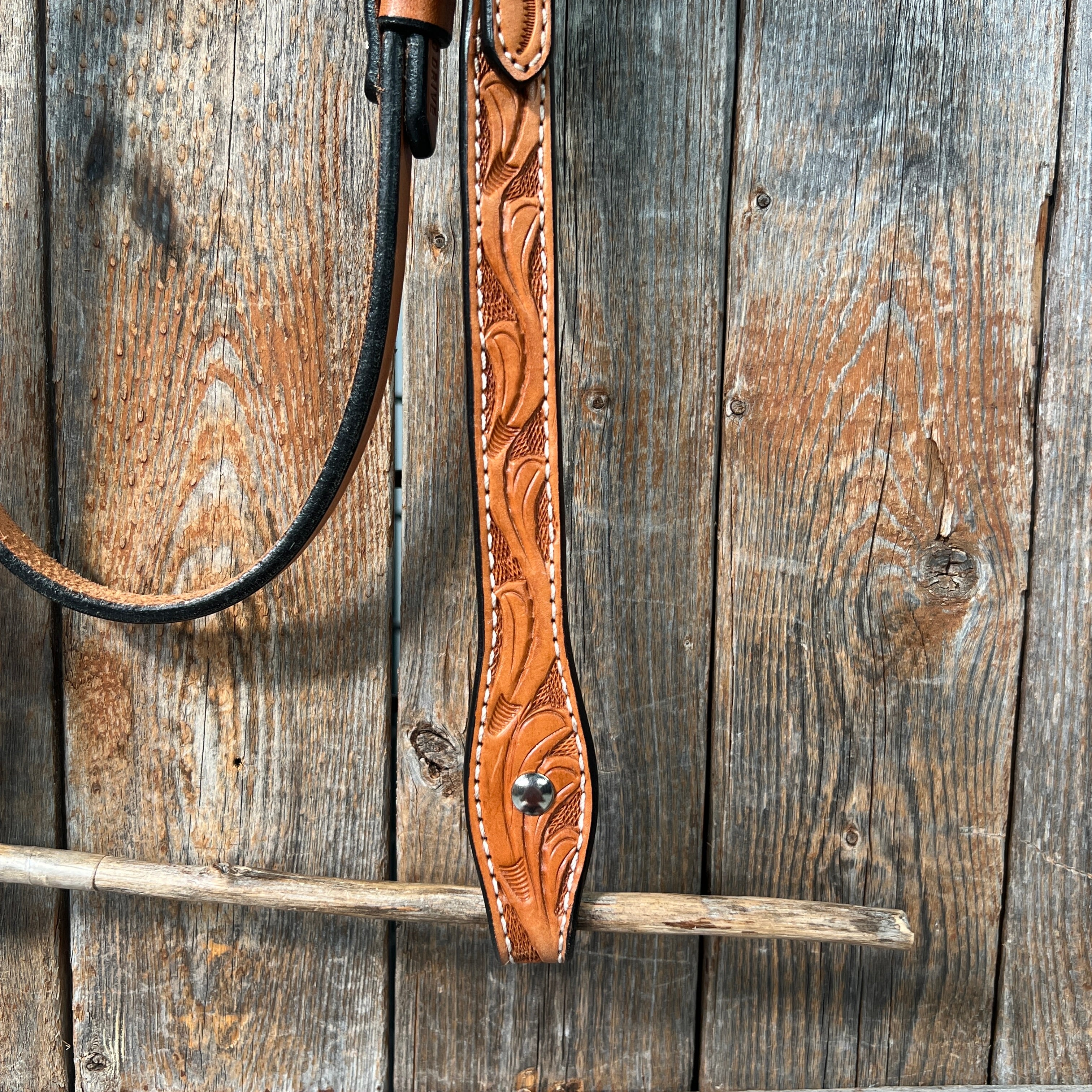 Floral V Browband Light Oil Headstall & Bridle for Horses – Western & English Riding, Show & Trail Use