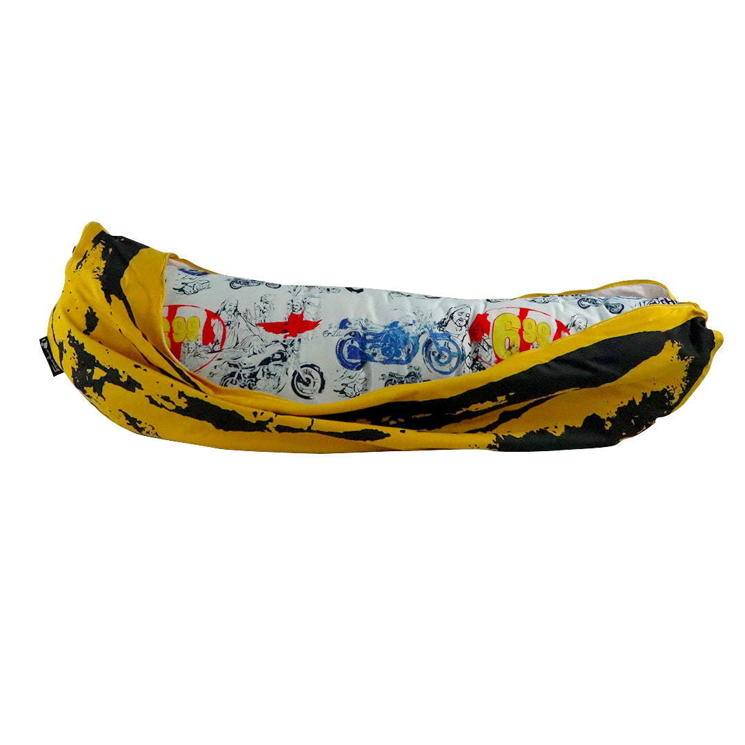 Andy Warhol Banana Plush Toy - Soft Velvet Pop Art Collectible - Perfect for Home Decor, Gift Giving & Pop Culture Enthusiasts