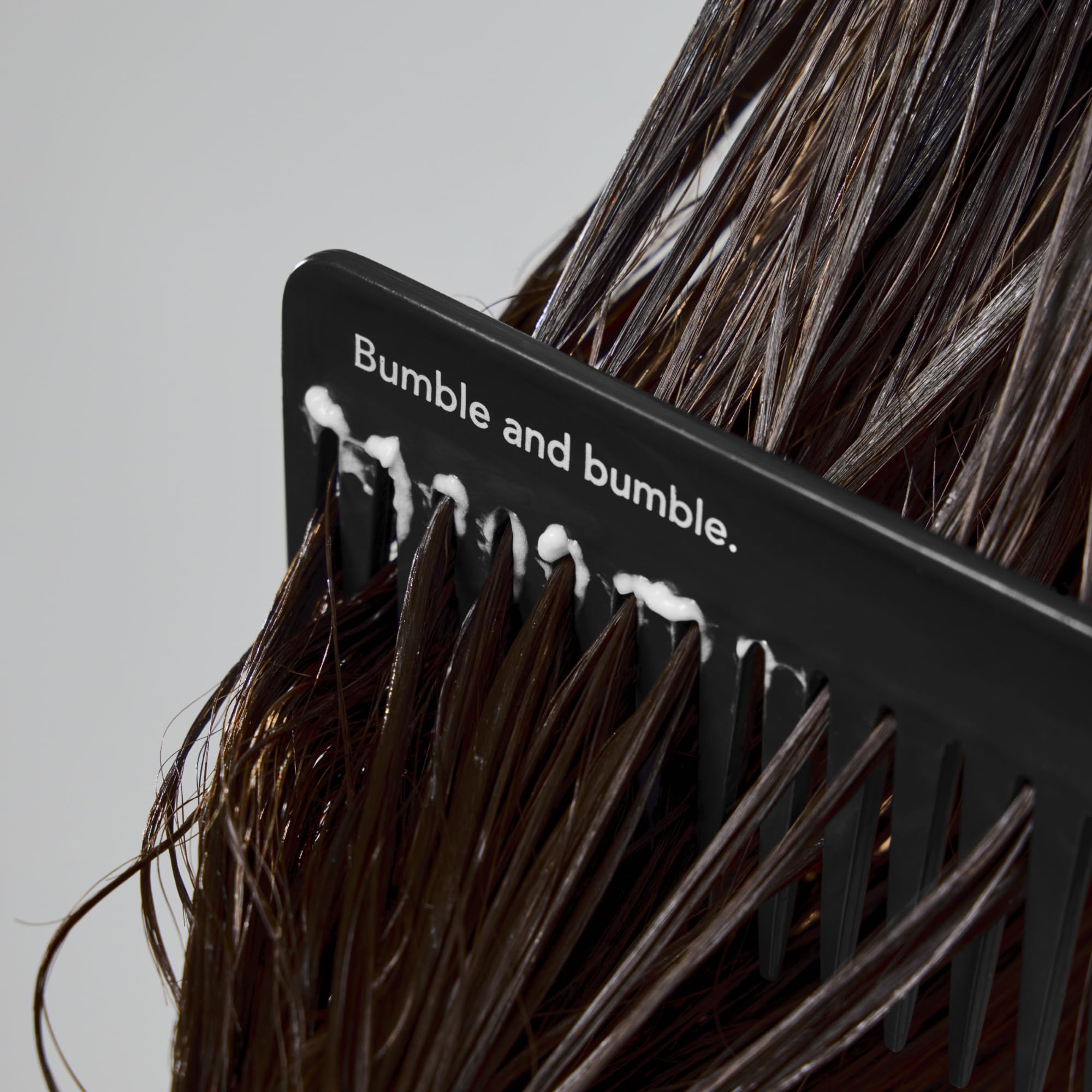 Bumble and bumble Super Rich Daily Hair Conditioner - Hydrating & Shine Enhancing Formula for Curly, Wavy & Straight Hair | Perfect for Dry, Damaged Hair & Color-Treated Locks | Salon-Quality Hair Care at Home