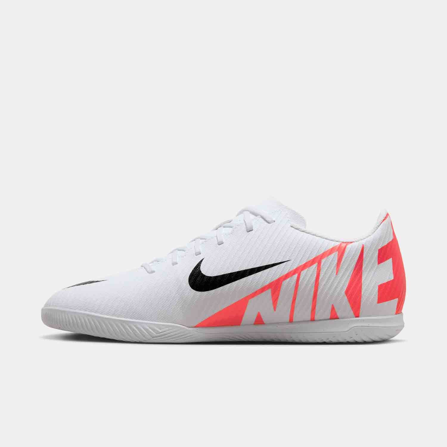 Nike Mercurial Vapor 15 Club Indoor Soccer Shoes - Lightweight & Breathable for Men - Perfect for Indoor Football, Futsal & Training Sessions