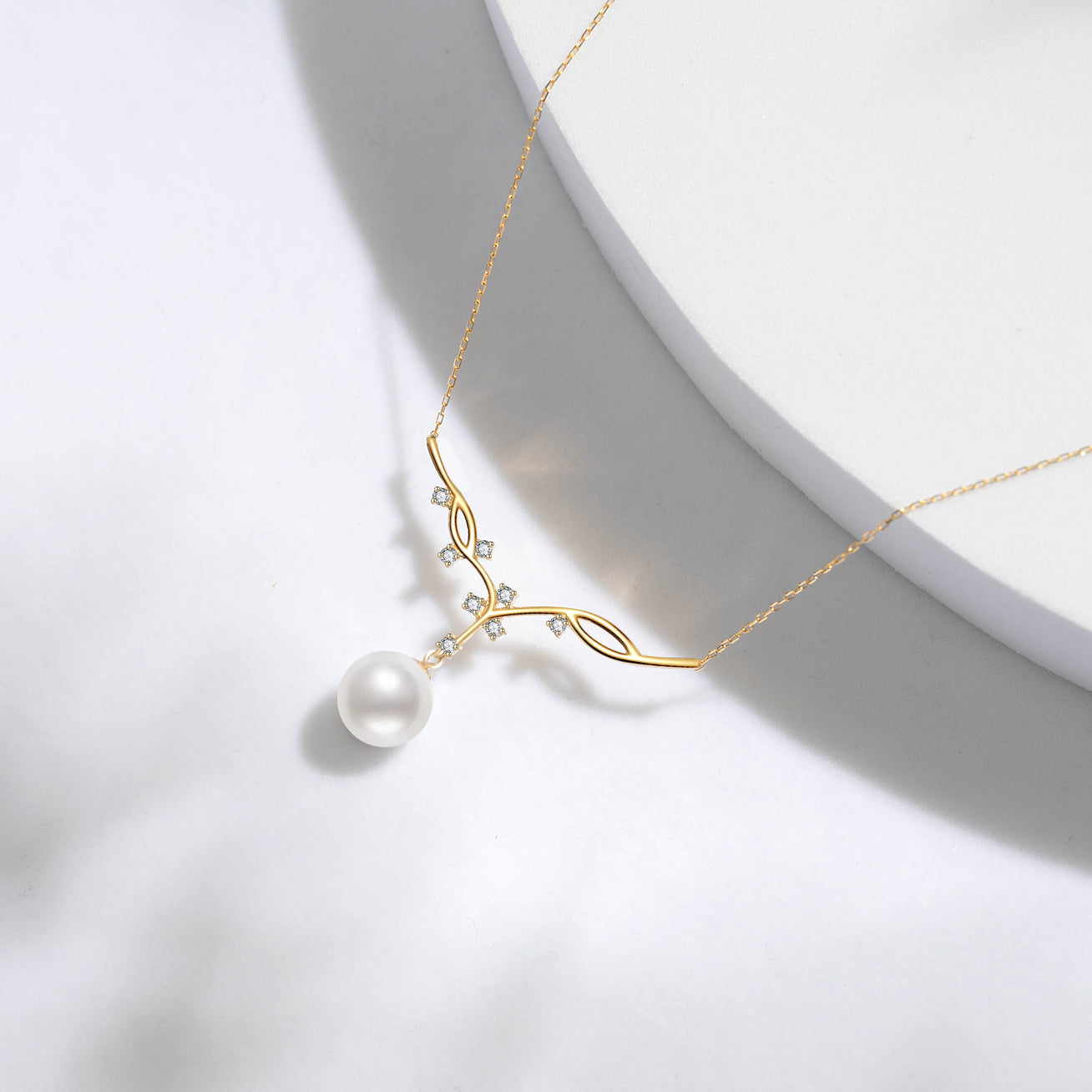 18K Gold Freshwater Pearl Necklace KN00084 | STARRY - Elegant Jewelry for Women, Perfect for Weddings, Parties & Special Occasions