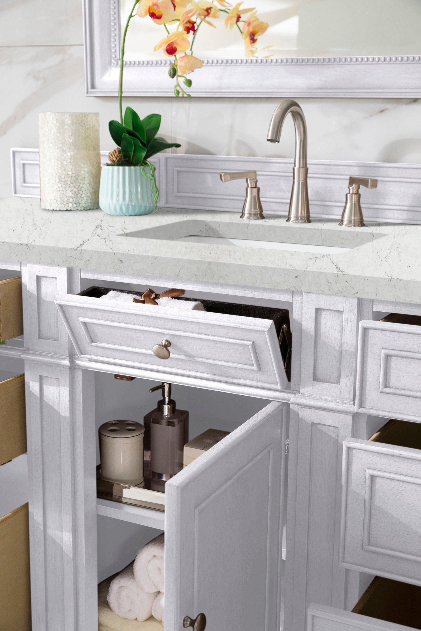Bristol 60 Inch Single Bathroom Vanity Set with 3CM Eternal Jasmine Pearl Quartz Countertop in Bright White - Perfect for Modern Master Bathrooms and Powder Rooms