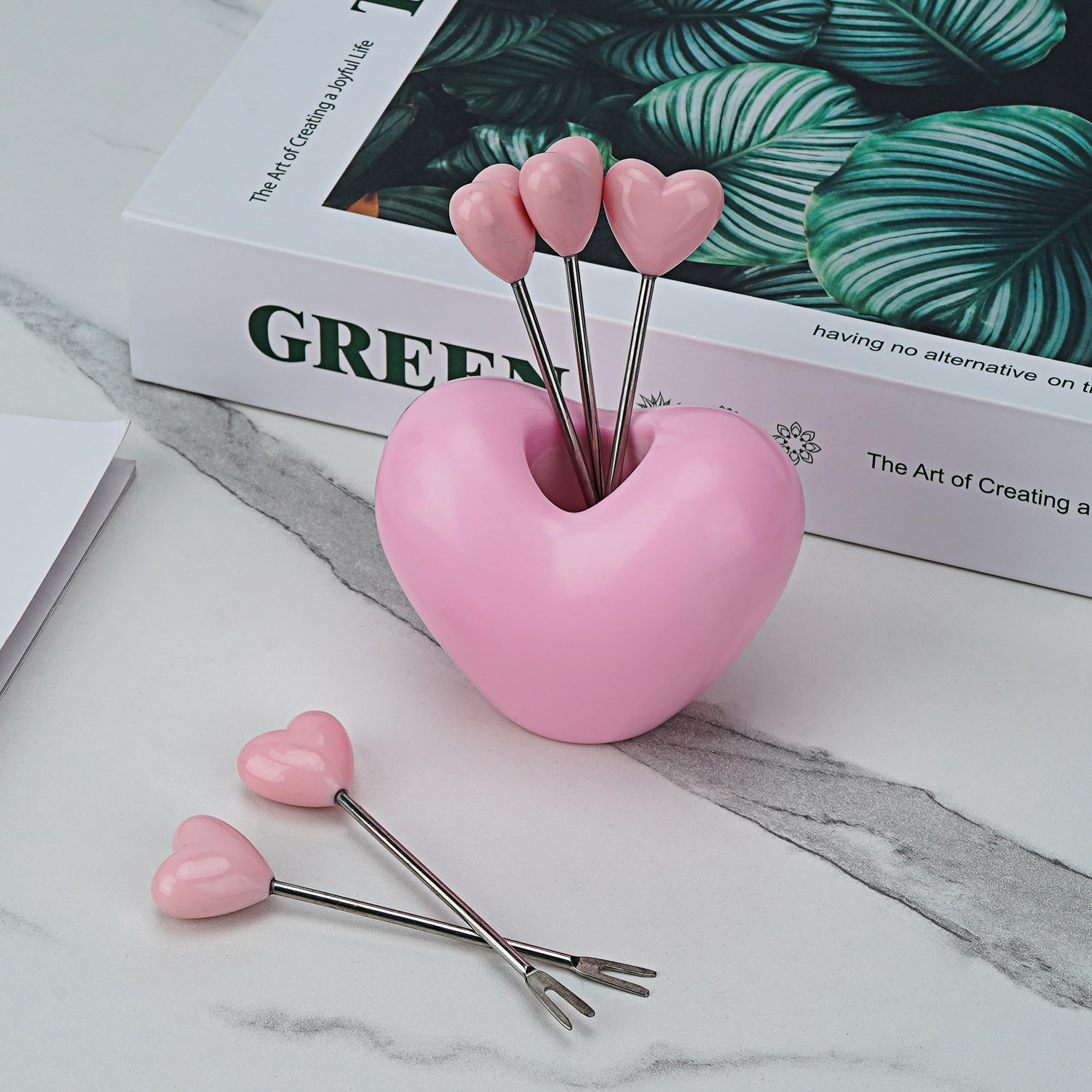 5-Piece Stainless Steel Heart-Shaped Fruit Forks Set with Holder - Perfect for Cake, Dessert, Fruit Platter, Sweet Food Picks - Ideal for Weddings, Parties, and Home Entertaining (Pink)