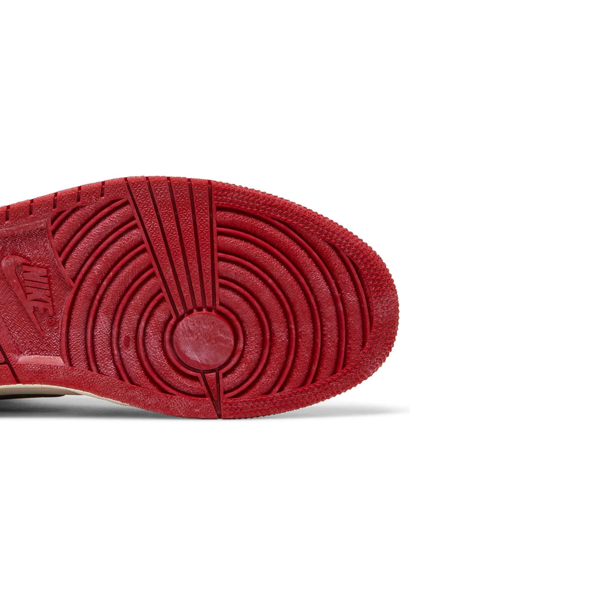 Air Jordan 1 Retro High OG 'Chicago Lost and Found' Sneakers (2022) - Men's Basketball Shoes for Streetwear & Casual Style