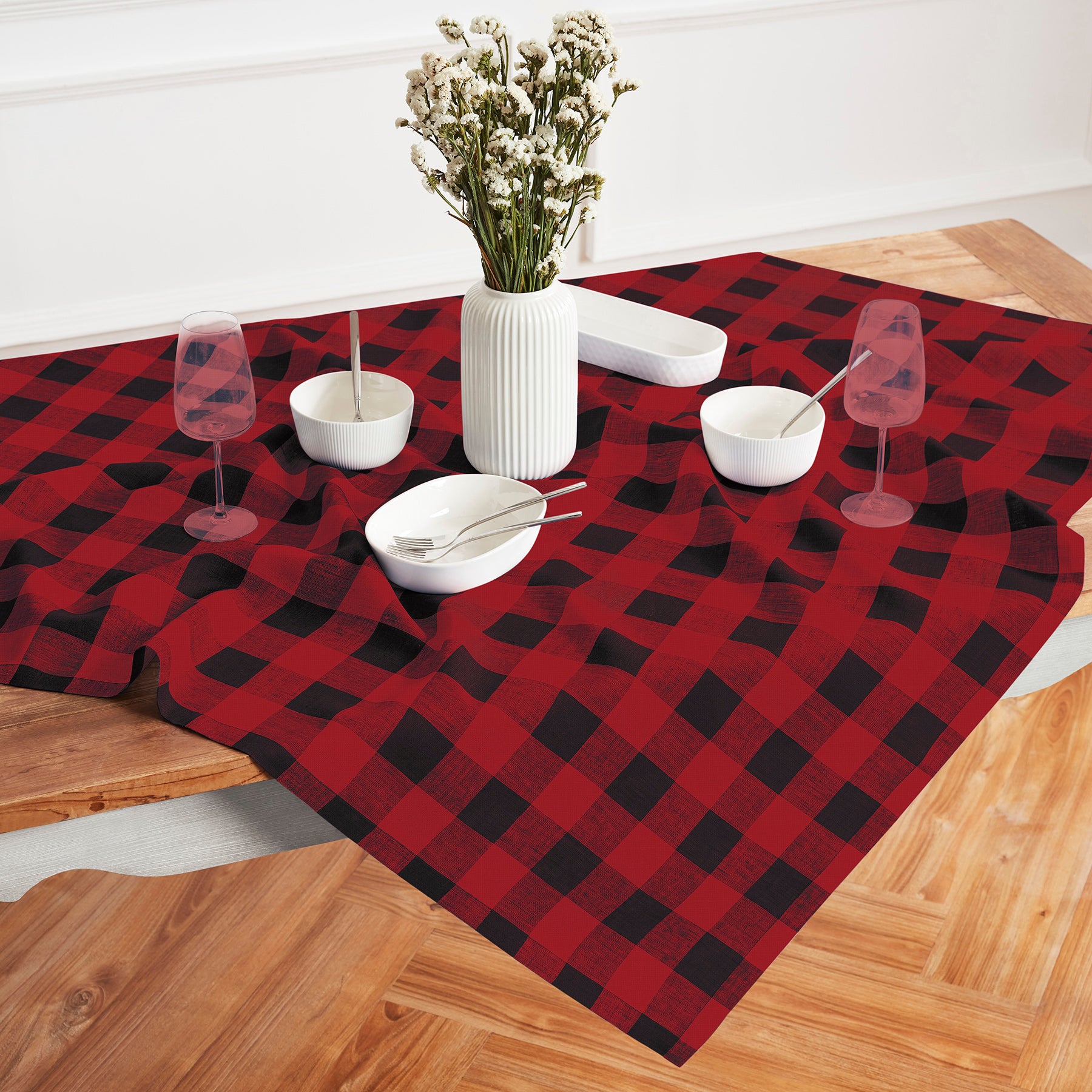 Buffalo Check Table Throw - Soft & Stylish Plaid Table Cover for Dining Room, Kitchen, or Outdoor Picnic - Perfect for Holiday Decor & Cozy Gatherings