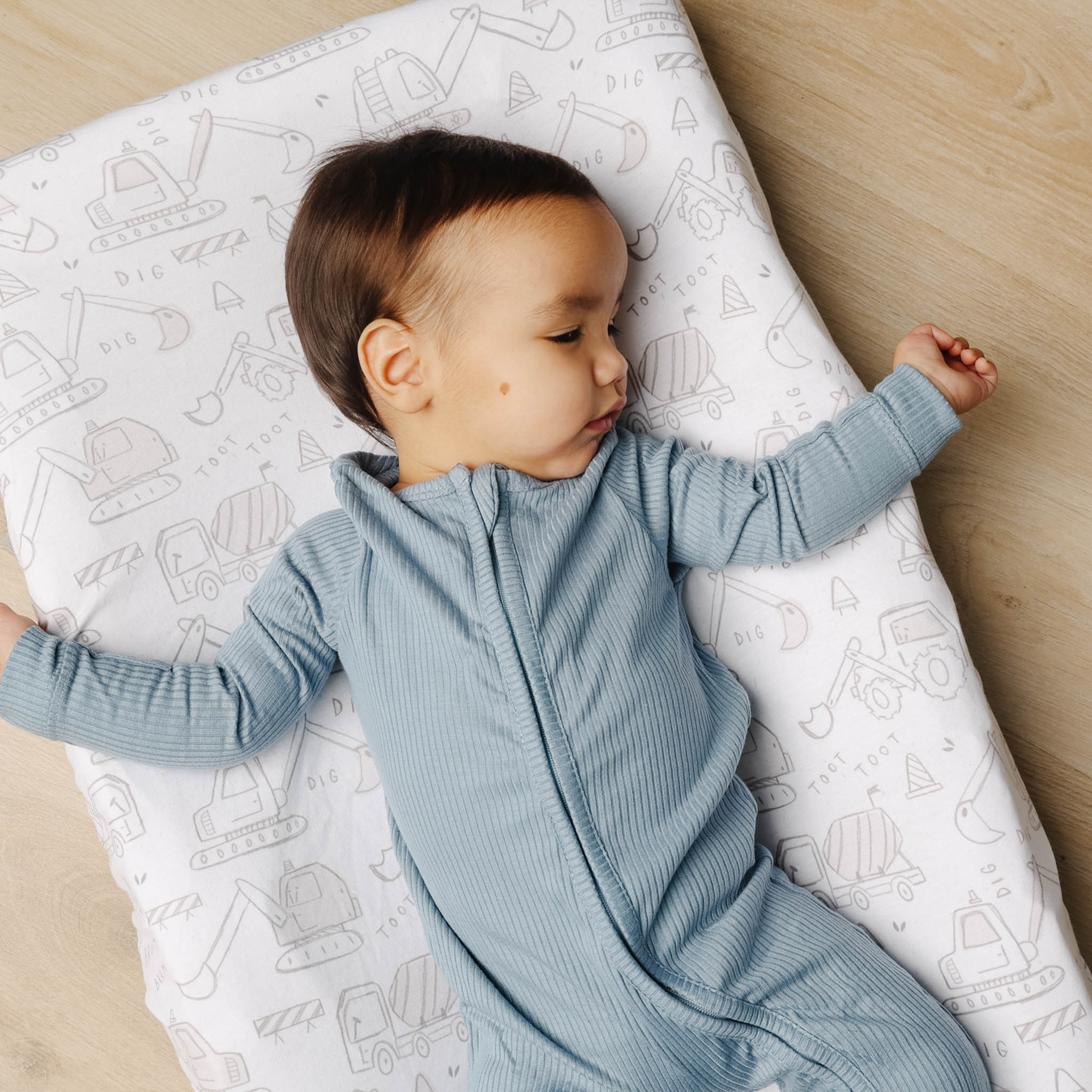 Premium Soft Knit Diaper Changing Pad Cover - Breathable & Washable Baby Changing Mat Cover for Nursery, Travel & On-the-Go Use