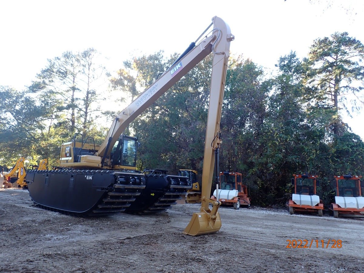Caterpillar 2019 Long Reach Excavator - 4902 Hours | Heavy Duty Construction Equipment for Digging & Demolition