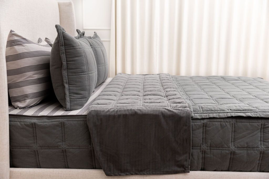 Luxury Parker Pillowcase Set - 100% Cotton Soft Pillow Cover for Bedroom, Hotel & Home Decor - Perfect for Side Sleepers & Allergy Relief