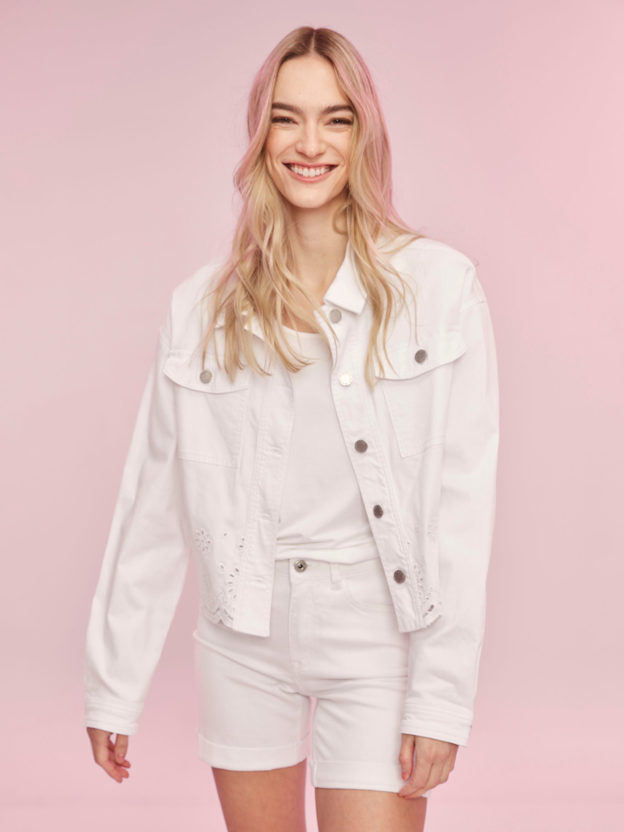 Stylish White Twill Scalloped Eyelet Jacket for Women - Perfect for Spring Outfits & Casual Wear