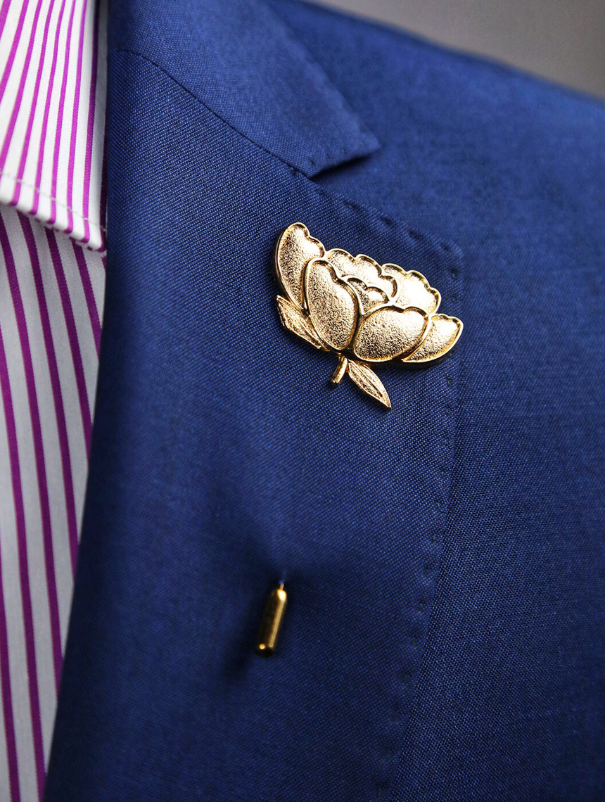 DÉCLIC Lotus Flower Lapel Pin - Elegant Gold Brooch for Women & Men | Perfect for Suits, Blazers, Dresses, Gifts & Special Occasions