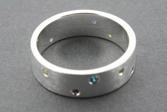 Exquisite Multi Stone Ring for Women - Elegant Stackable Gemstone Jewelry for Everyday Wear & Special Occasions