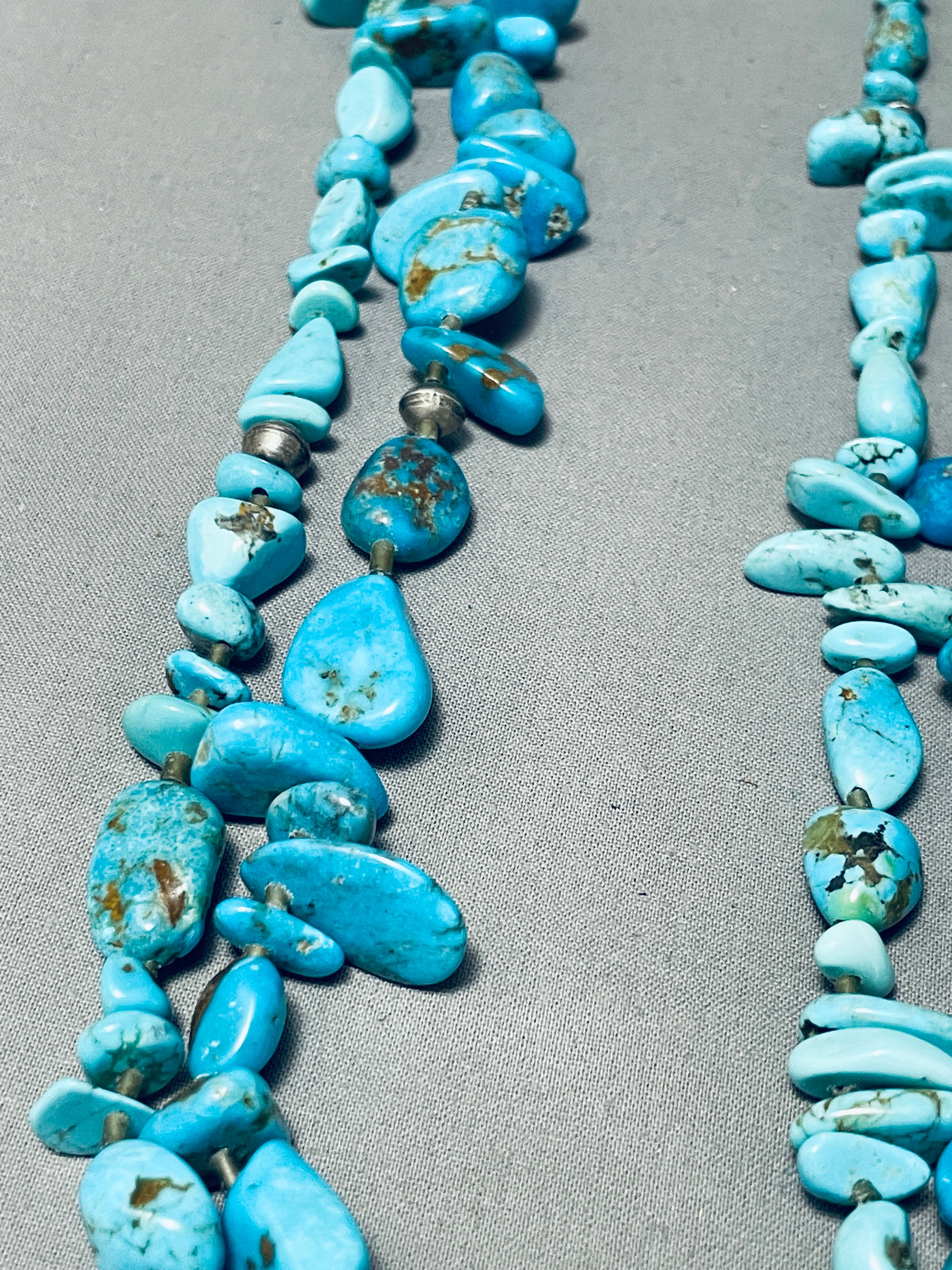 200 Gram Vintage Native American Navajo Turquoise Sterling Silver Necklace - Handmade Southwest Jewelry for Women - Perfect for Boho Fashion, Weddings & Special Occasions