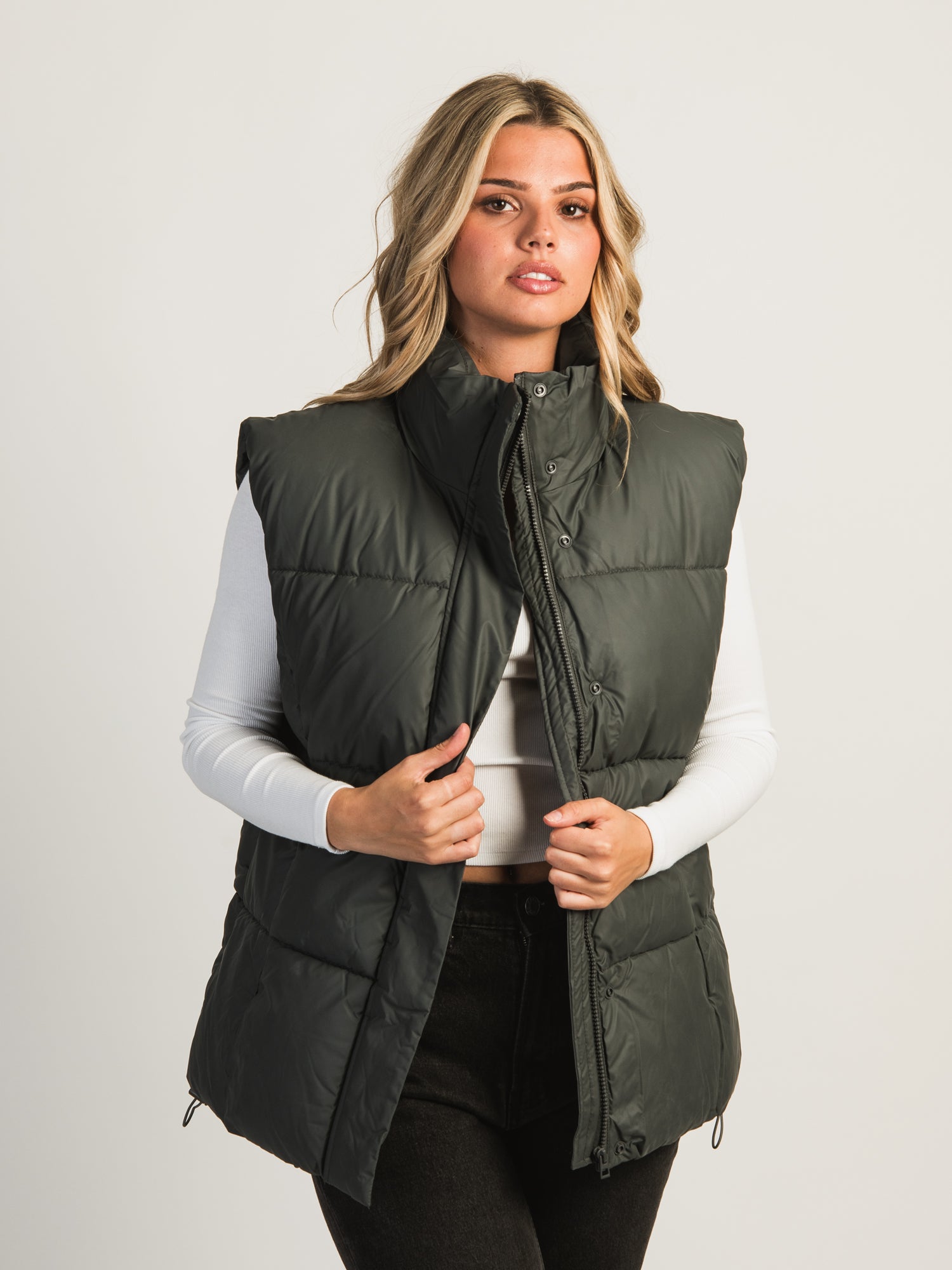 B.YOUNG BYAZUA Mid-Length Puffer Vest for Women - Lightweight Warm Winter Jacket for Outdoor Activities, Hiking & Casual Wear