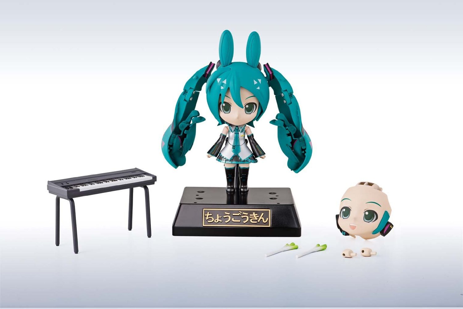 Chogokin Miracle Henkei Hatsune Miku & Rody Action Figure - Collectible Anime Figure for Display & Cosplay - Perfect for Anime Fans, Gift Giving & Home Decor