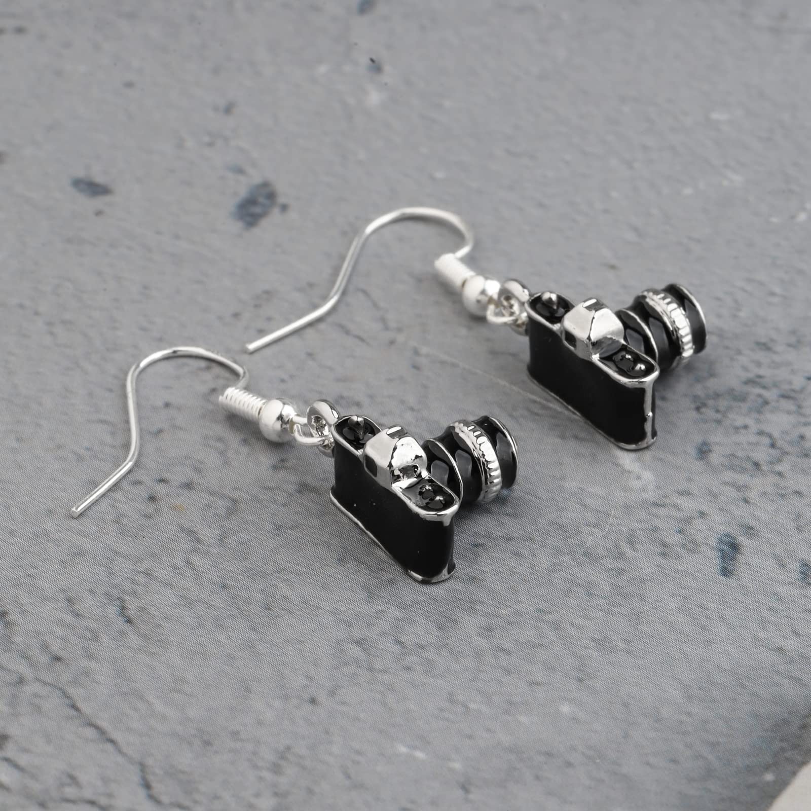 Mini Camera Charm Drop Earrings - Photography Enthusiast Gift, Vintage Camera Dangle Earrings for Photographers | Perfect for Photo Shoots, Weddings & Artistic Outfits