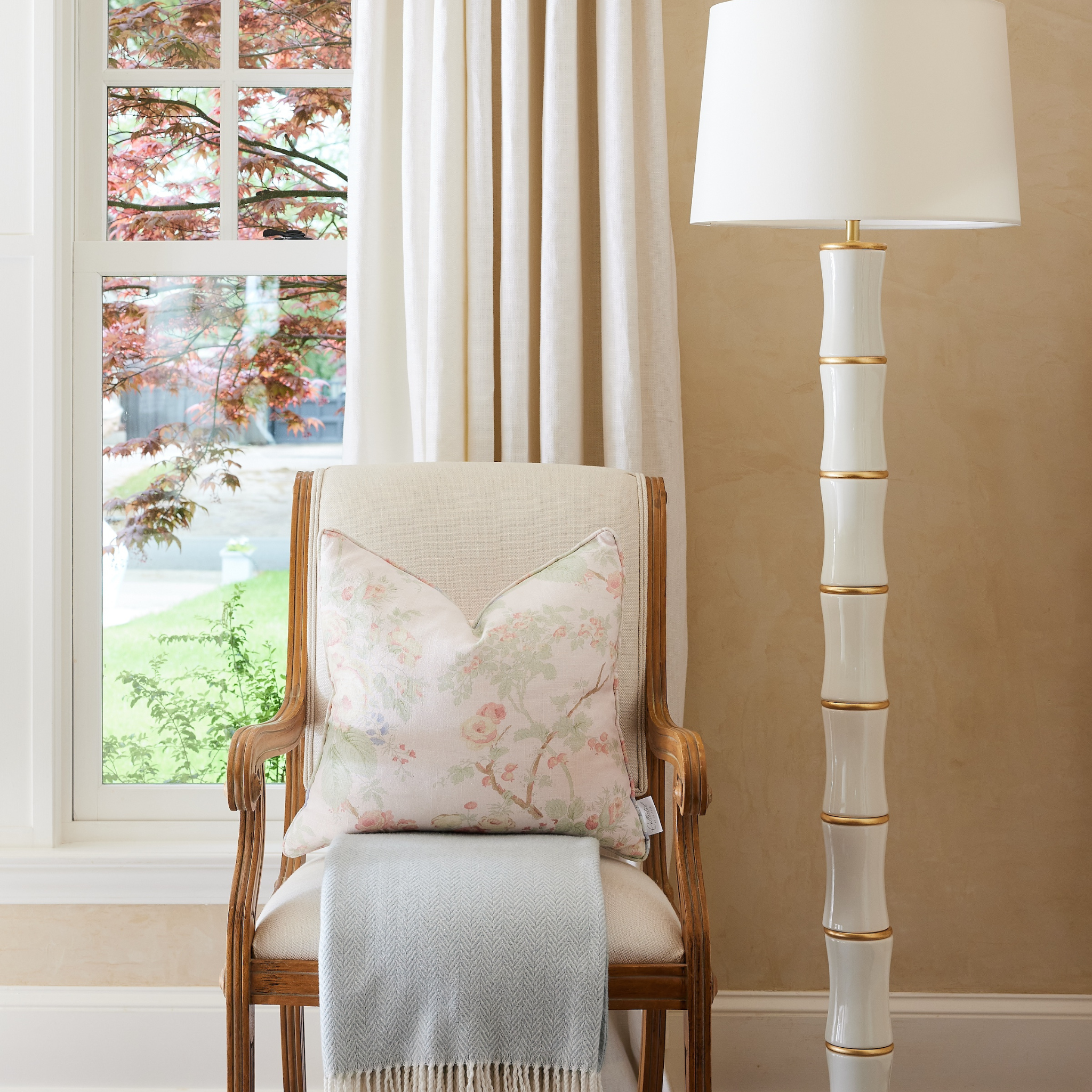 Brant Point Modern Floor Lamp - Adjustable Height LED Standing Light for Living Room, Bedroom, or Office - Perfect for Reading, Working, and Ambient Lighting