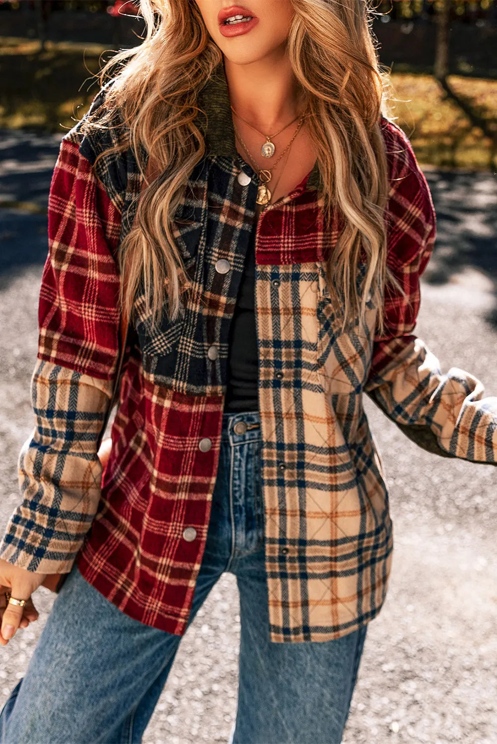 Stylish Plaid Button-Up Long Sleeve Jacket for Men & Women - Perfect for Fall Layering and Outdoor Adventures