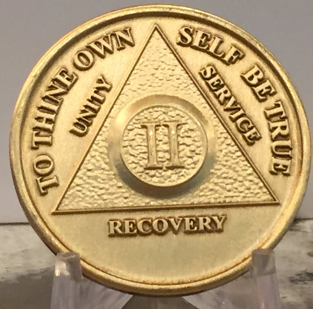 Wendells Set of 3 AA Bronze Sobriety Medallions with Serenity Prayer - 2 Year Anniversary Gift for Alcoholics Anonymous Recovery, Meetings & Milestones