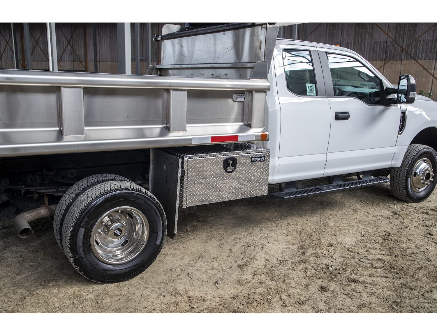 Diamond Tread Aluminum Underbody Truck Tool Box with Compression Latch - 18x18x30 Inch | Heavy-Duty USA-Made Storage & Organization Box for Pickup Trucks | Perfect for Construction, Landscaping & Work Site Tool Storage