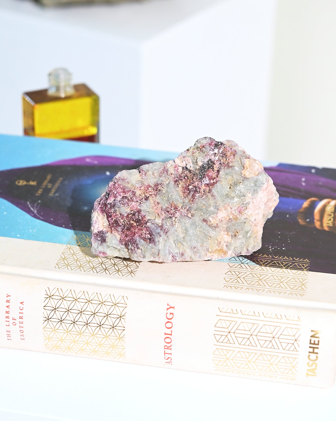Natural Rough Lepidolite and Aquamarine Crystal Stones - Raw Healing Stones for Meditation, Jewelry Making, and Energy Work - Perfect for Spiritual Healing, Chakra Balancing, and Home Decor