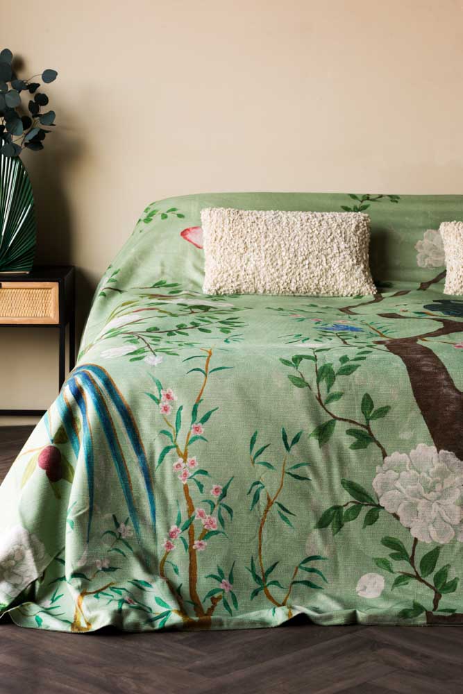 Cedomin Mint Green Quilt Tapestry Throw Blanket - Soft Cozy Bedspread for Couch, Bed & Home Decor