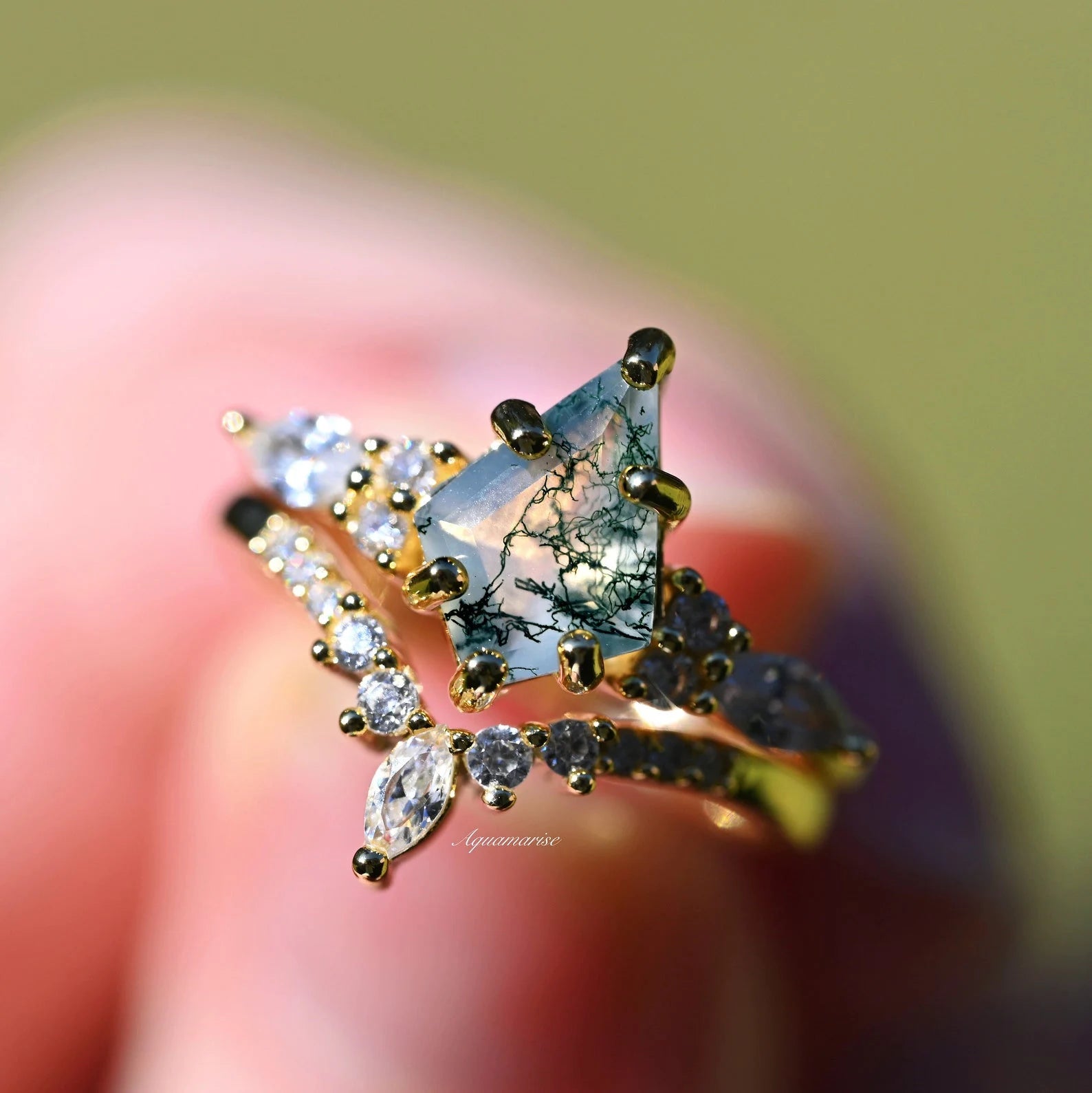 Skye Kite™ Green Moss Agate Couples Ring - Matching Promise Rings for Him & Her - Perfect for Anniversaries, Engagements & Romantic Gifts