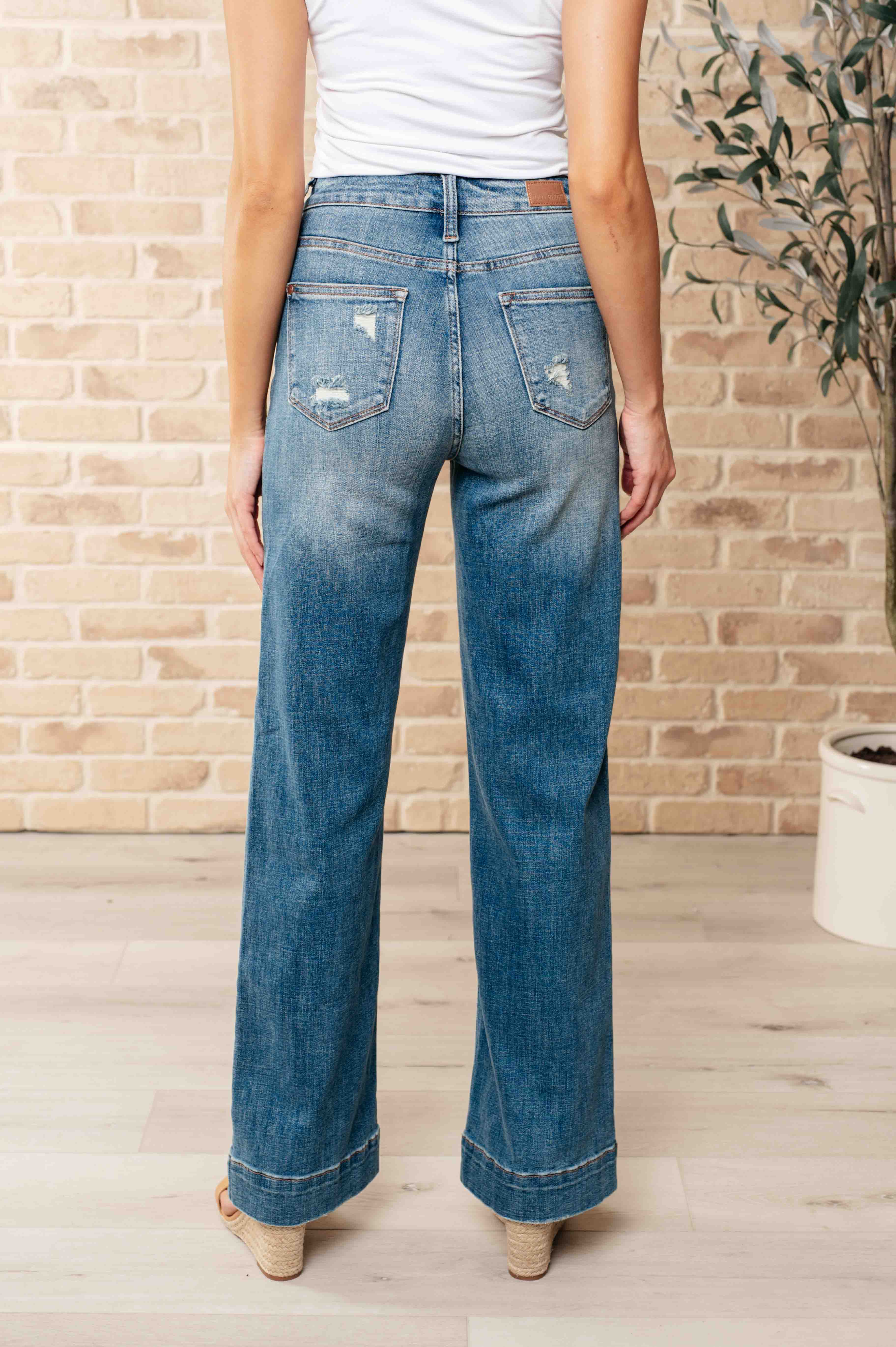 Katrina High Waist Distressed Denim Jeans for Women - Vintage Ripped Skinny Jeans - Perfect for Casual Outfits & Street Style Fashion
