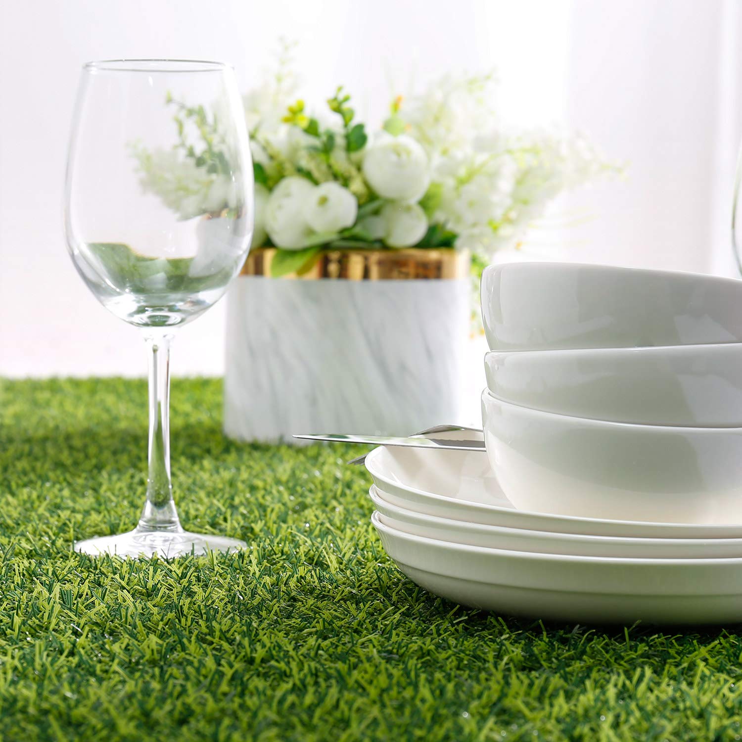 Farochy Artificial Grass Table Runner - 14x120 Inch Synthetic Grass Table Decor for Wedding, Birthday Party, Banquet, Baby Shower - Perfect for Indoor/Outdoor Events, Table Centerpieces & Photo Backdrops