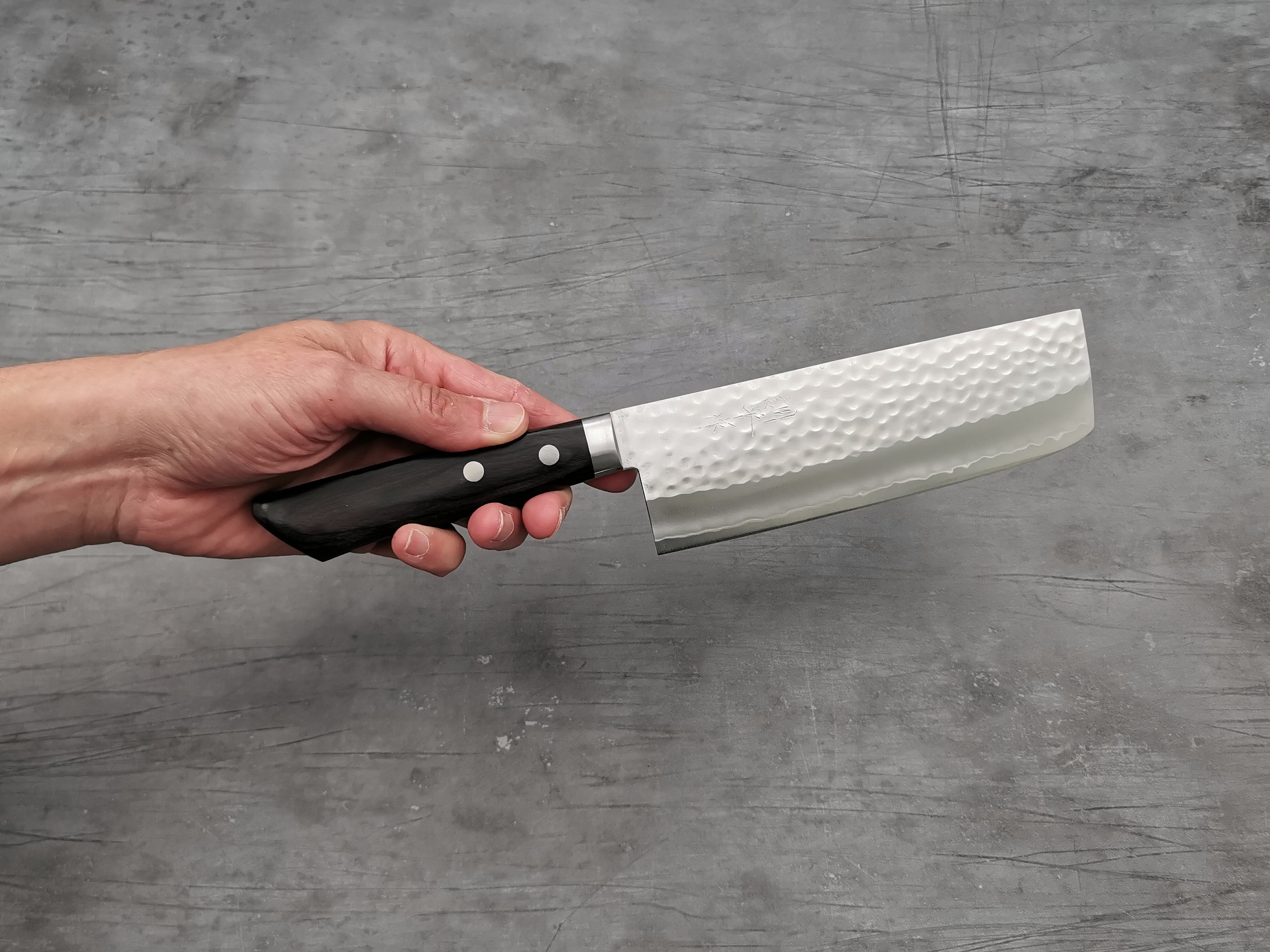 Masutani V1 Nakiri Japanese Vegetable Knife - High Carbon Stainless Steel Blade for Precise Chopping, Slicing, and Dicing - Perfect for Home Chefs and Professional Kitchens