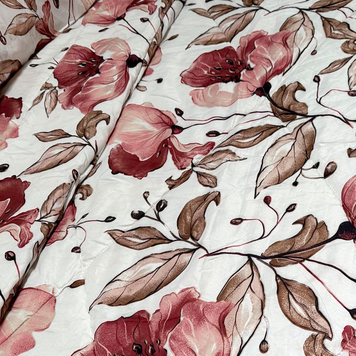 Lightweight 3-Piece Comforter Set Queen/King - Hotel Luxury Floral Autumn Design for Bedroom Decor | Perfect for Guest Rooms, Vacation Homes & Cozy Fall Nights