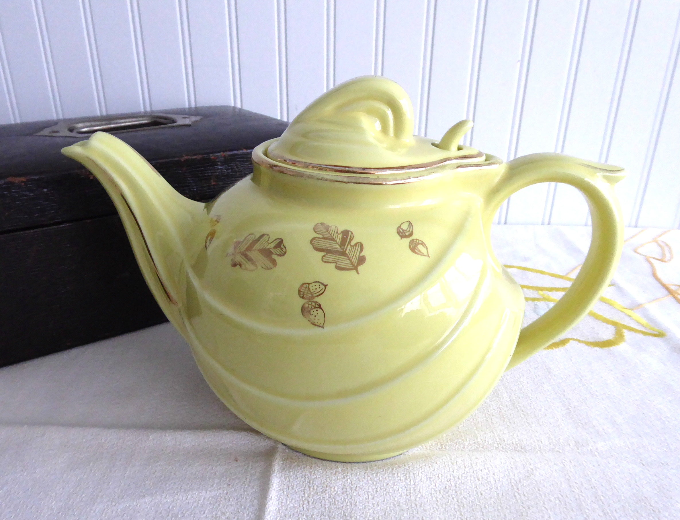 Vintage 1950s Retro Hall Teapot - Canary Yellow with Gold Oak Leaves & Label Parade Hook | Classic Collectible Teapot for Tea Lovers, Home Decor & Vintage Kitchen Display