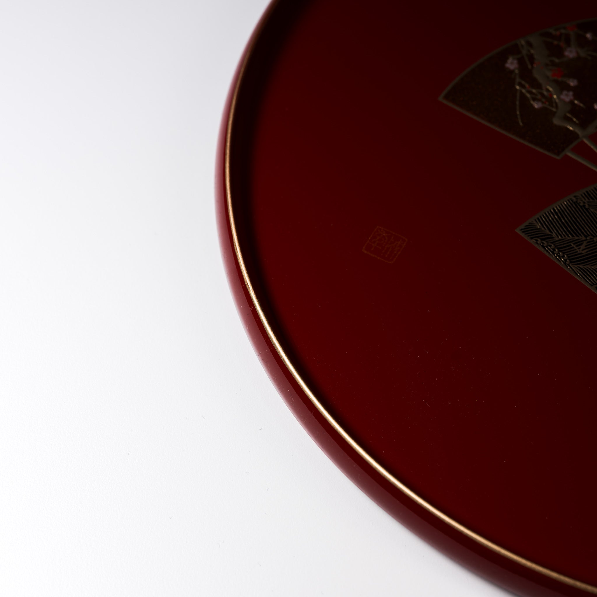 Modern Yamanaka Lacquerware Tray - Handcrafted Gold Fan Design - 30cm Round Serving Tray - Perfect for Tea Ceremony, Sushi Presentation & Home Decor
