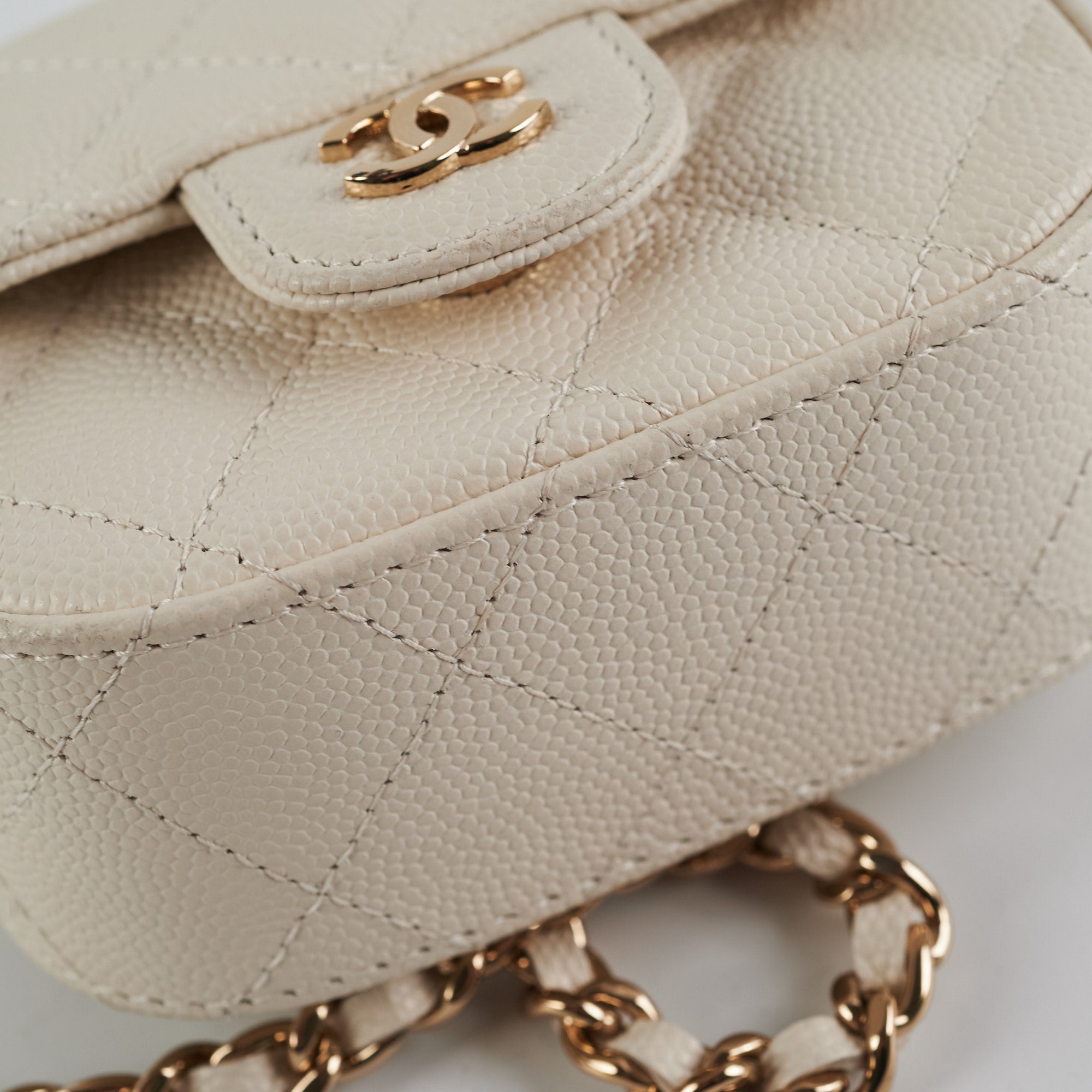Chanel Caviar Quilted Micro Bag in White - Luxury Mini Crossbody Purse for Women, Perfect for Evening Parties & Special Occasions