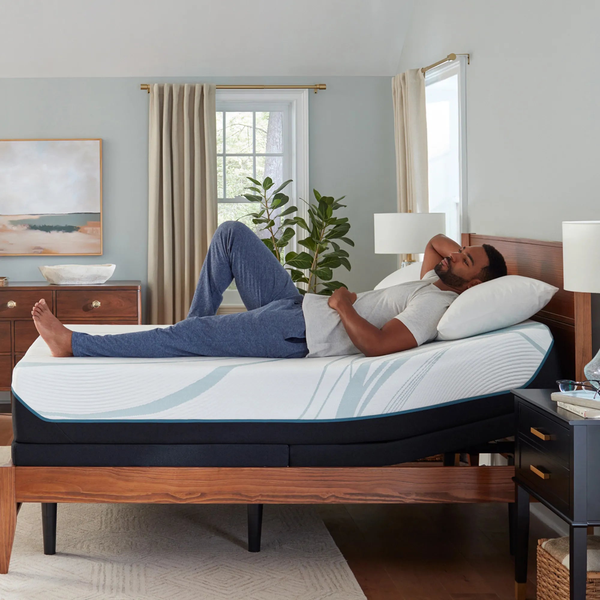 TEMPUR Adapt® Medium Mattress - Premium Memory Foam Mattress for Back Pain Relief & Pressure Relief | Perfect for Side, Back & Stomach Sleepers | Ideal for Bedroom, Guest Room & Apartment