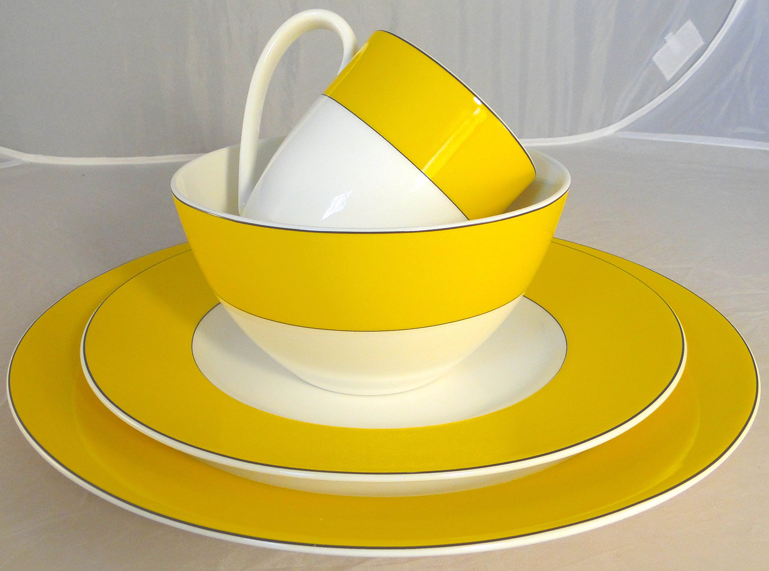 Kate Spade Lenox Rutherford Circle 4-Piece Dinnerware Set - Yellow Pattern Plates, Bowl & Tea/Coffee Cups | Elegant Table Setting for Dining, Entertaining & Gifts