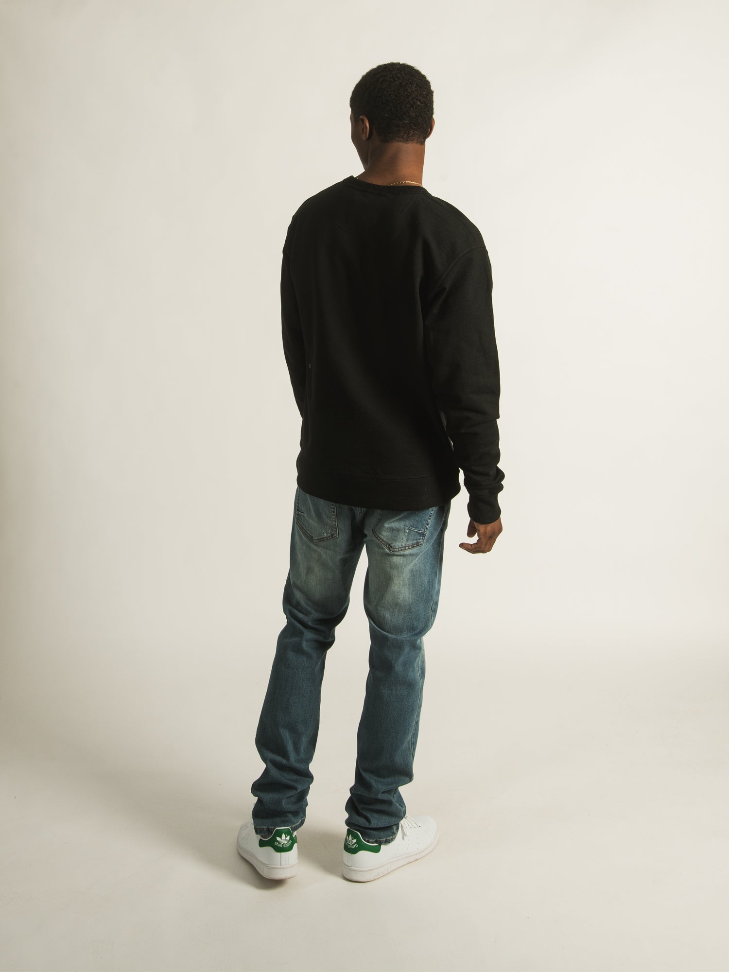 Champion Powerblend Script Crew Sweatshirt - Soft & Comfortable Pullover for Men & Women - Perfect for Casual Wear, Gym, and Lounge