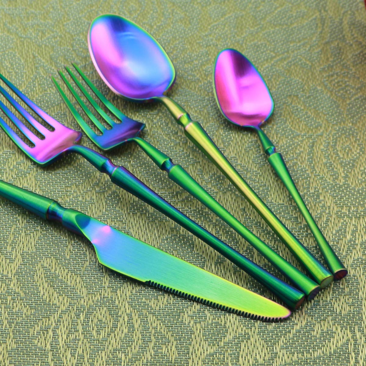 20-Piece Iridescent Flatware Set - 18/10 Stainless Steel Rainbow Silverware | Reusable Cutlery Set for 4 with Dinner Fork, Knife, Spoon & Dessert Fork | Elegant Tableware for Wedding, Party & Daily Dining