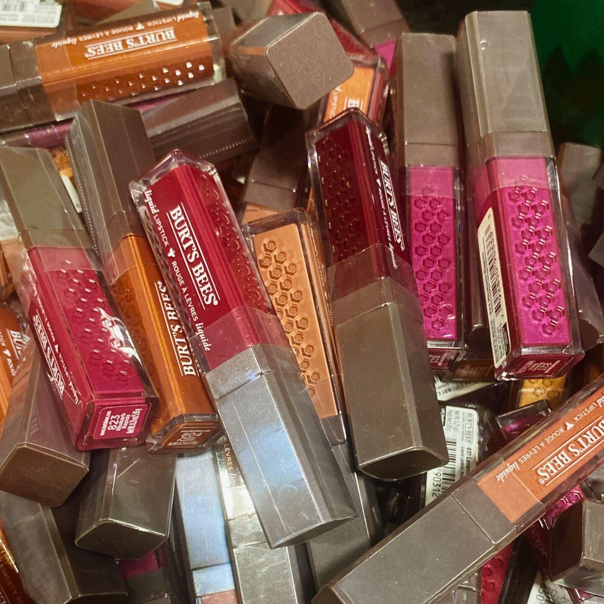 Burt's Bees 100% Natural Liquid Lipstick - 0.21oz (80 Pcs Assorted Mix) | Moisturizing Lip Color for Daily Wear, Parties & Special Occasions