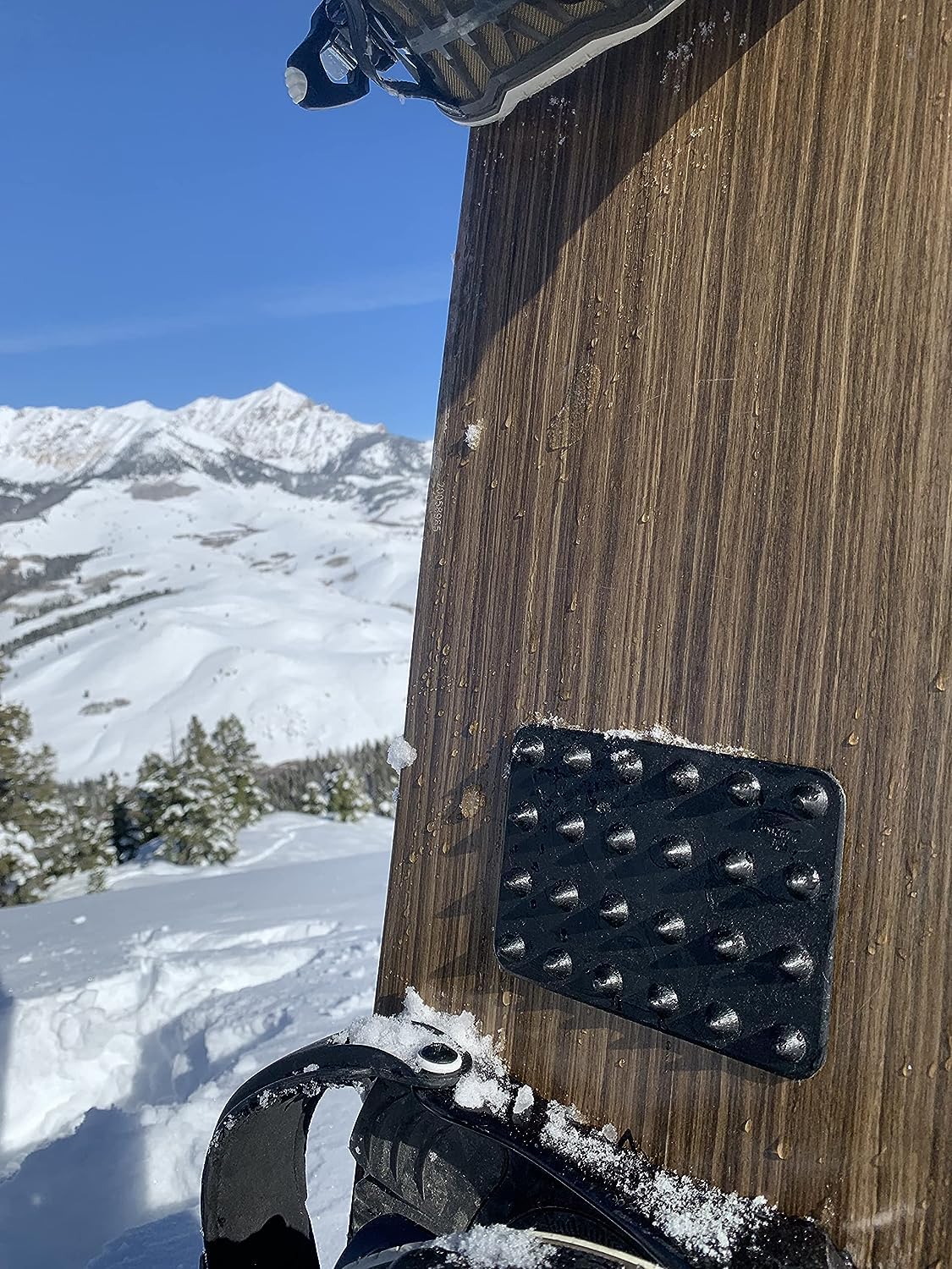Eco-Friendly Snowboard Stomp Pad - 100% Recycled Plastic with Spike Grip for Maximum Traction | Perfect for Icy Slopes & Mountain Adventures