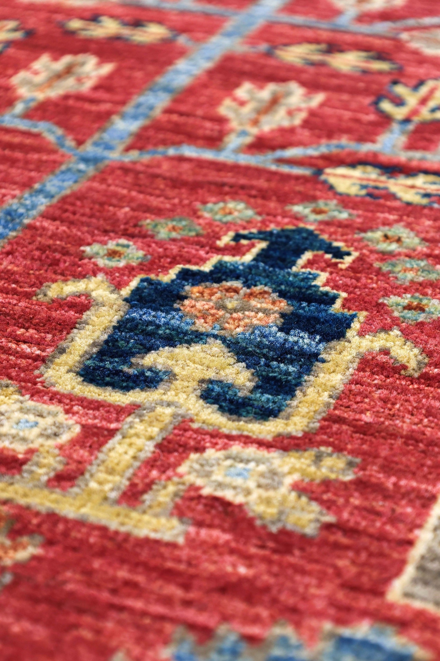 Handwoven Bakshaish Willow Tribal Rug - Authentic Persian Design for Home Decor, Living Room, Bedroom, or Office - J78542